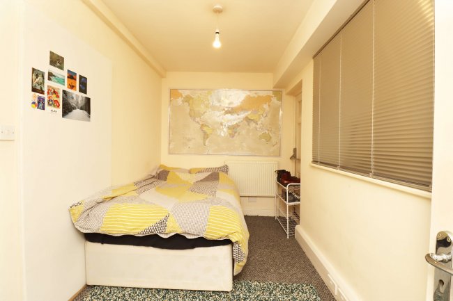 16-20 Victoria Street, Englefield Green TW20 0QY 6