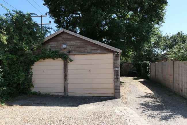 1 Orchard Cottages, Bottle Lane, Littlewick Green, Maidenhead, Berkshire, SL6 3SB
 1