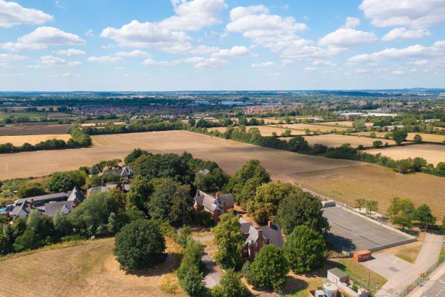 9 The Drive, Countesthorpe, Leicester, LE8 5PB
 5