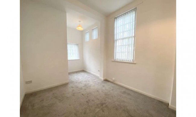 9 The Drive, Countesthorpe, Leicester, LE8 5PB
 5