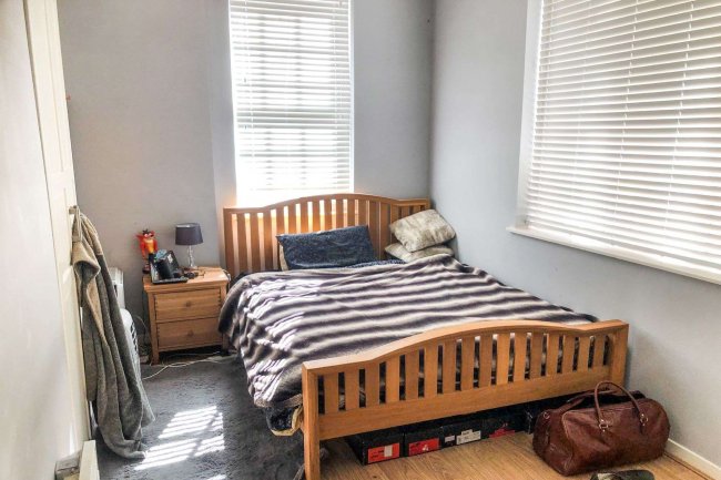 9 The Drive, Countesthorpe, Leicester, LE8 5PB
 5