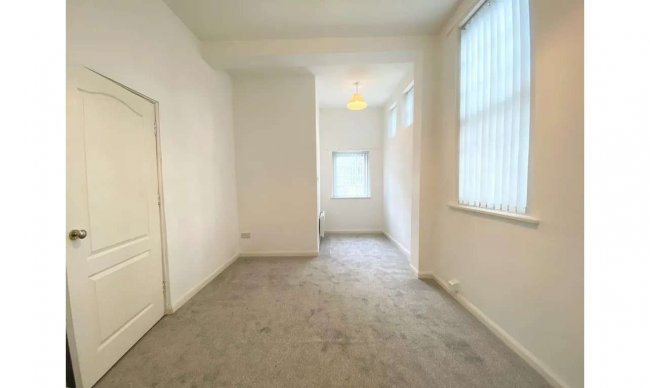 9 The Drive, Countesthorpe, Leicester, LE8 5PB
 5