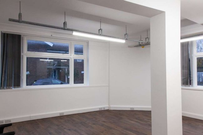 Ground Floor & Basement, 7 Heather Close, London SW8 3BS
 10