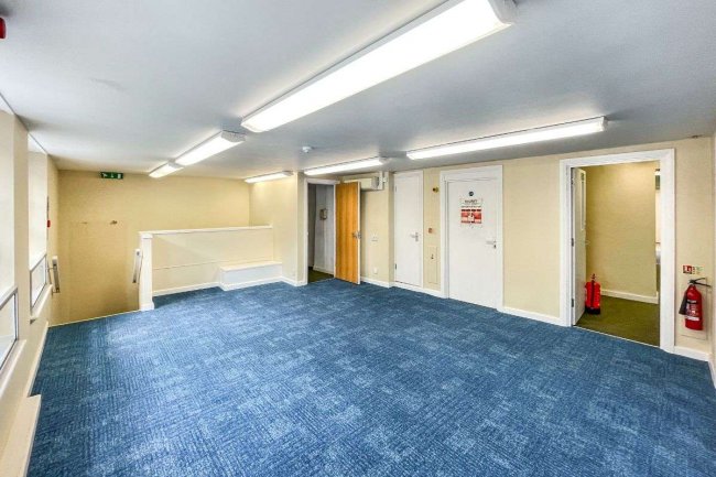 61 Cheap Street, Sherborne, Dorset DT9 3BB 10