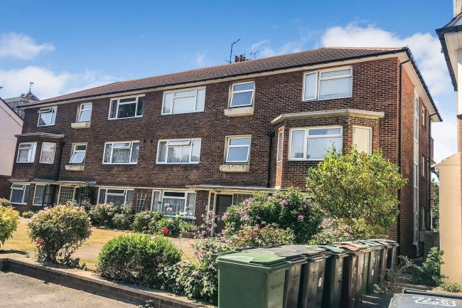 Flat 4 Ockling Piece, 19-21 Willingdon Road, Eastbourne, East Sussex BN21 1TN 2