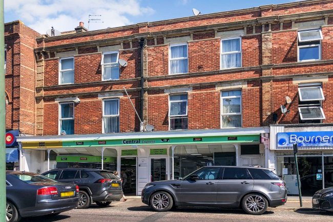 Second Floor Flat, 45 Seamoor Road, Bournemouth, Dorset BH4 9AE
 3