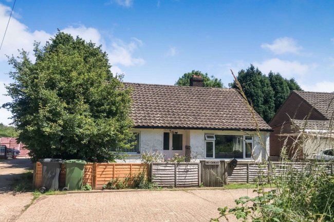 Brickwood, Fourteen Acre Lane, Three Oaks, Hastings, East Sussex TN35 4NB
 7