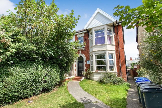 588 Lytham Road, Blackpool, Lancashire, FY4 1RB
 2