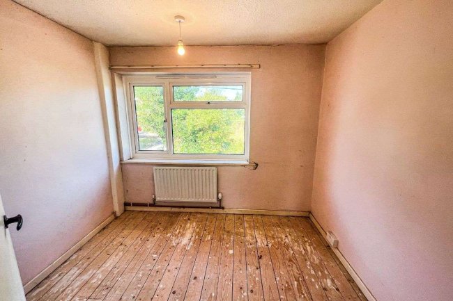 15 Cellar Hill, Lynsted, Kent ME9 9QY
 2