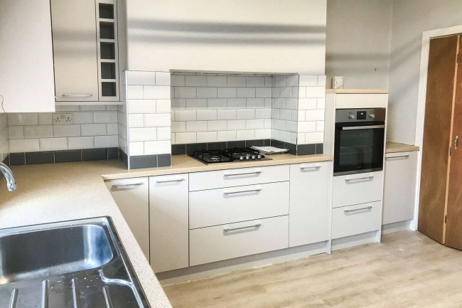 22 King Street, Castleford, West Yorkshire WF10 4NY
 10