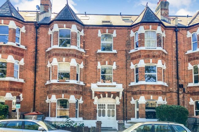 Flat 30, Elmfield Mansions, Elmfield Road, London SW17 8AA 5