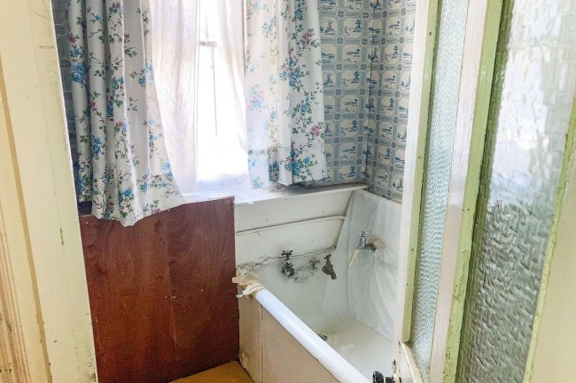 Flat 30, Elmfield Mansions, Elmfield Road, London SW17 8AA 5