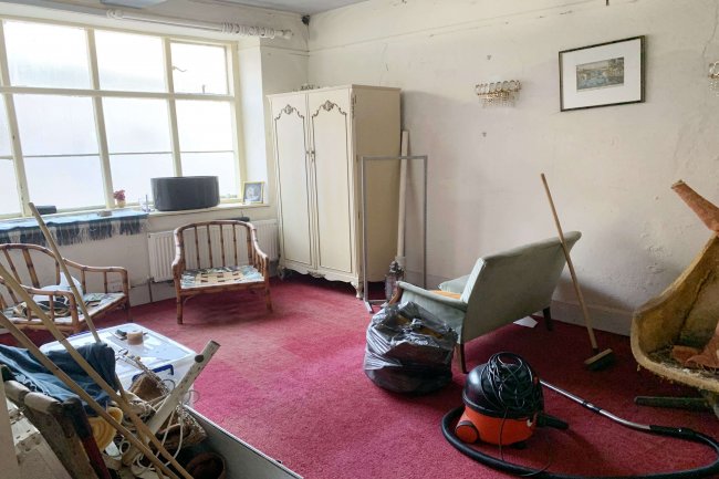 13 South Street, Leominster, Herefordshire, HR6 8JA
 4