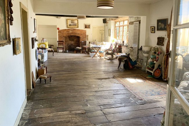 13 South Street, Leominster, Herefordshire, HR6 8JA
 4