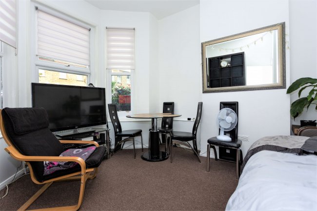 176 Wellfield Road, Streatham, London SW16 2BU
 2