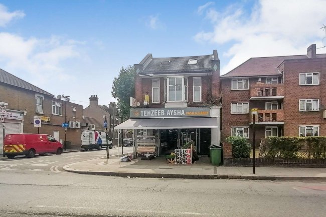 140 High Street South, East Ham, London E6 3RW
 9