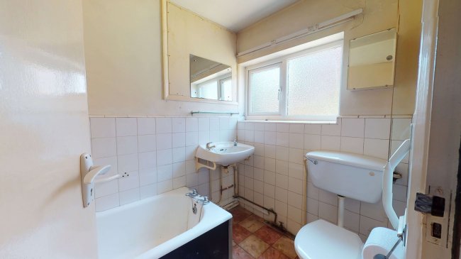 36A Station Way, Buckhurst Hill, Essex, IG9 6LN
 7