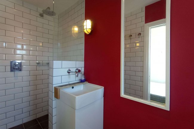 19a Wolsey Mews, Kentish Town, London NW5 2DX 
 6