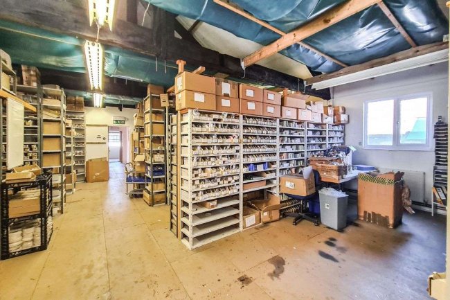 Carew Wharf Business Centre, Torpoint, PL11 2RF
 7