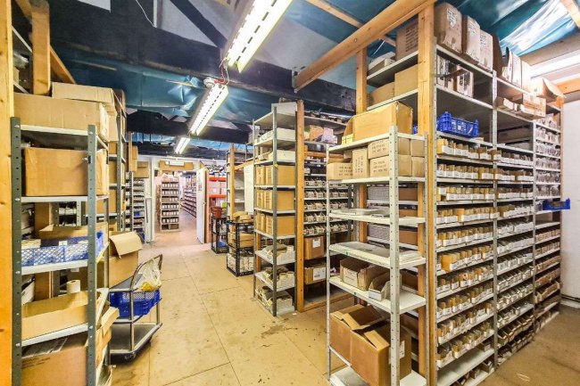 Carew Wharf Business Centre, Torpoint, PL11 2RF
 7