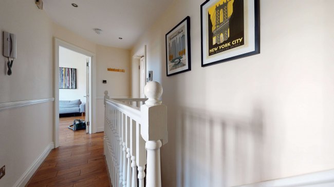 Flat 2, 49 Onslow Gardens, South Kensington, London SW7 3QF 1