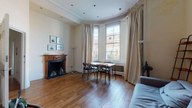 Flat 2, 49 Onslow Gardens, South Kensington, London SW7 3QF 1