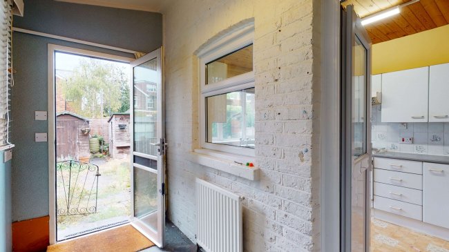 14 Gladstone Road, Tonbridge, Kent TN9 1UE 8