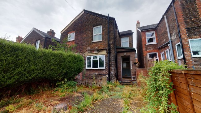 14 Gladstone Road, Tonbridge, Kent TN9 1UE 8