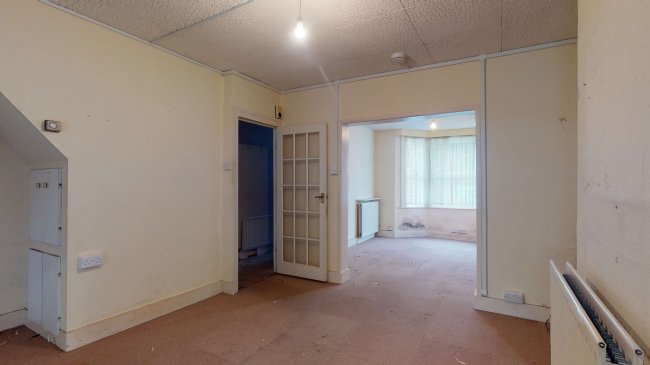 14 Gladstone Road, Tonbridge, Kent TN9 1UE 8