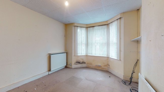 14 Gladstone Road, Tonbridge, Kent TN9 1UE 8