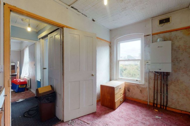 40 Chapel House Street, Isle of Dogs, London E14 3AS 6