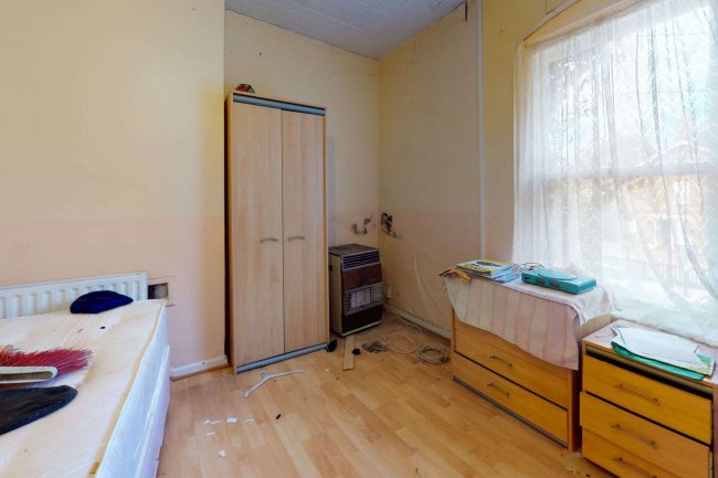 40 Chapel House Street, Isle of Dogs, London E14 3AS 6