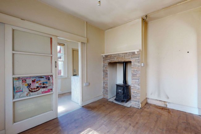 1 Quintin Avenue, Wimbledon Chase, London SW20 8LD 3