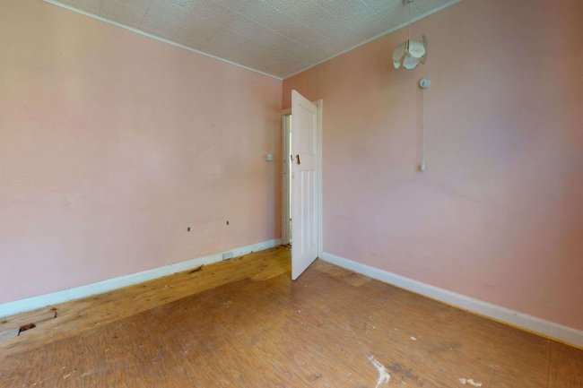 25A Shelley Avenue, Greenford, Middlesex UB6 8RX 9