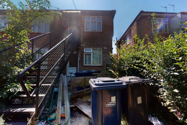 25A Shelley Avenue, Greenford, Middlesex UB6 8RX 9