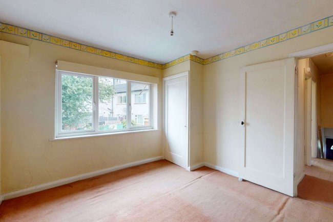 1 Rothbury Gardens, Isleworth, Middlesex TW7 5JG 10