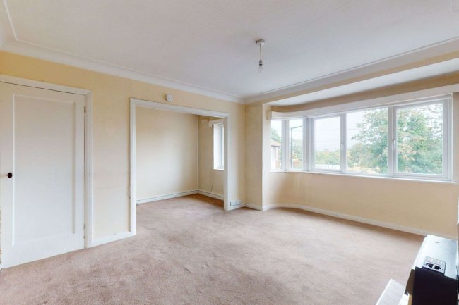 1 Rothbury Gardens, Isleworth, Middlesex TW7 5JG 10