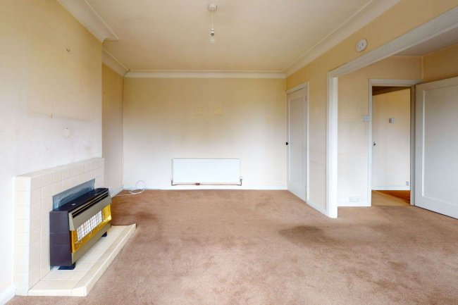 1 Rothbury Gardens, Isleworth, Middlesex TW7 5JG 10