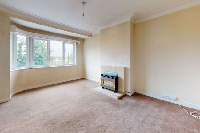 1 Rothbury Gardens, Isleworth, Middlesex TW7 5JG 10