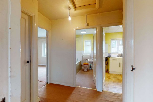 1 Rothbury Gardens, Isleworth, Middlesex TW7 5JG 10