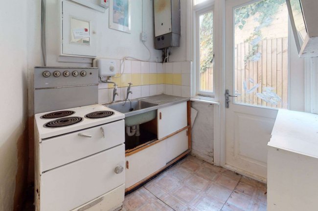 Ground Floor Flat, 103 Geraldine Road, Wandsworth, London SW18 2NJ  4