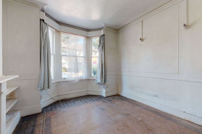 Ground Floor Flat, 103 Geraldine Road, Wandsworth, London SW18 2NJ  4