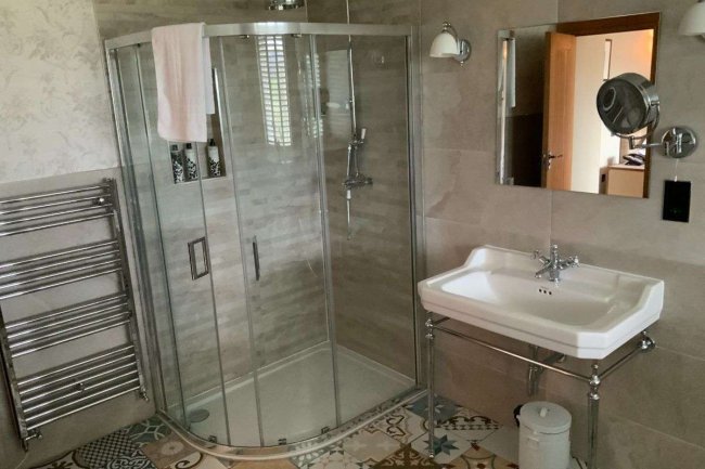 Lyth Valley Country Inn, Lyth, Near Kendal, Cumbria LA8 8DB 4