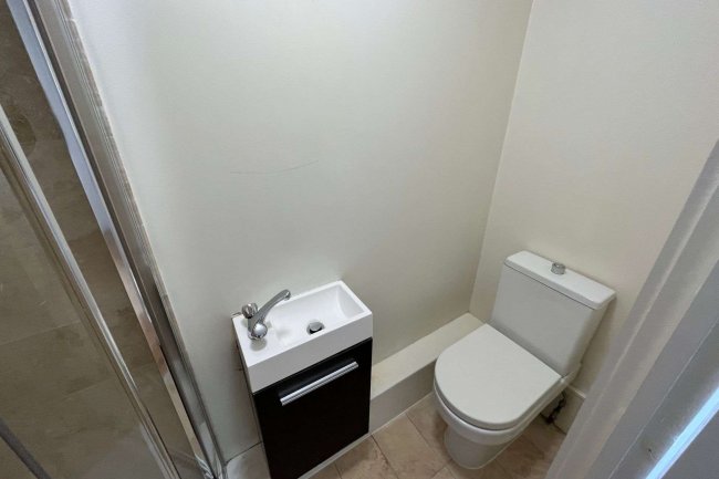 167 Camberwell Road, London SE5 0HB 5