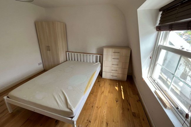 167 Camberwell Road, London SE5 0HB 5