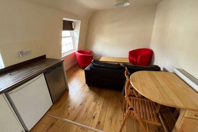 167 Camberwell Road, London SE5 0HB 5