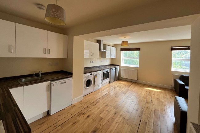 167 Camberwell Road, London SE5 0HB 5