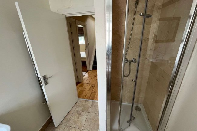 167 Camberwell Road, London SE5 0HB 5