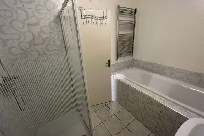 167 Camberwell Road, London SE5 0HB 5