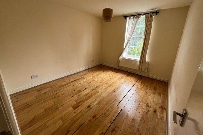 167 Camberwell Road, London SE5 0HB 5